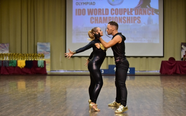 Tanzperformance des Siegers Thomas Kraml bei der Weltmeisterschaft der IDO Couples Division 2016